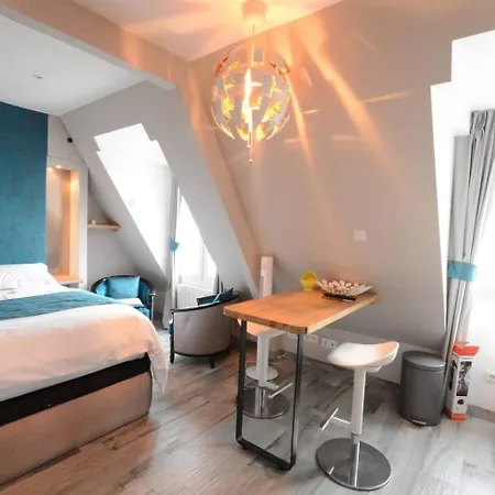 Victor Hugo - Splendid Flat Near Eiffel Tower شقة باريس